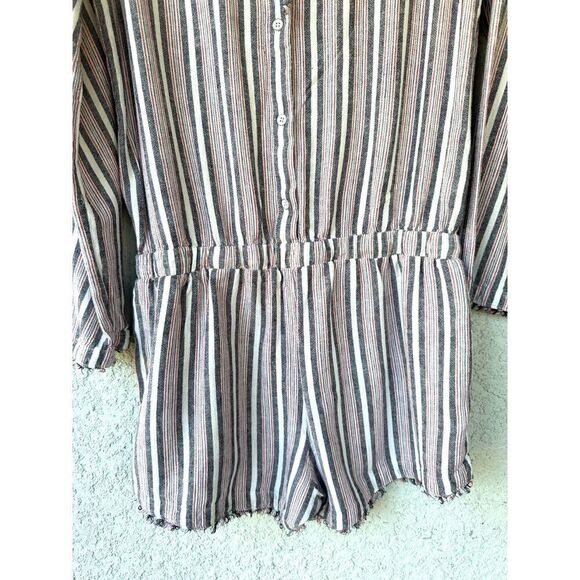 Cloth and Stone Stripped Women's Romper Size Small - Picture 10 of 13
